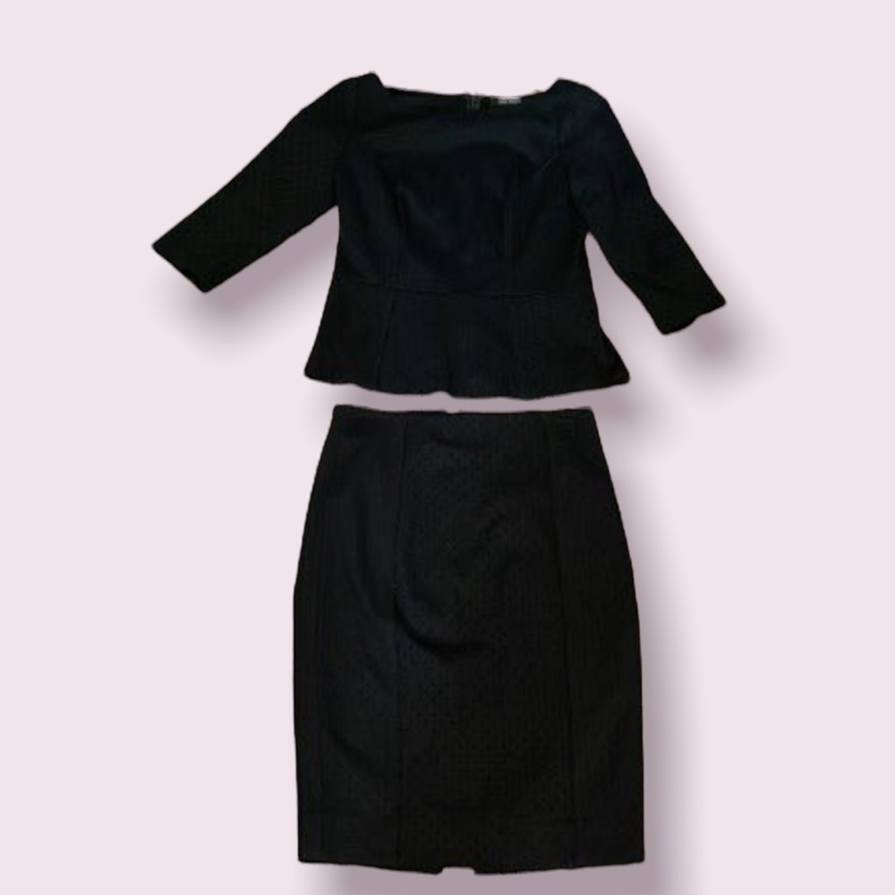 White House Black Market Gorgeous Business Casual Top and Skirt ( Skirt Suit)